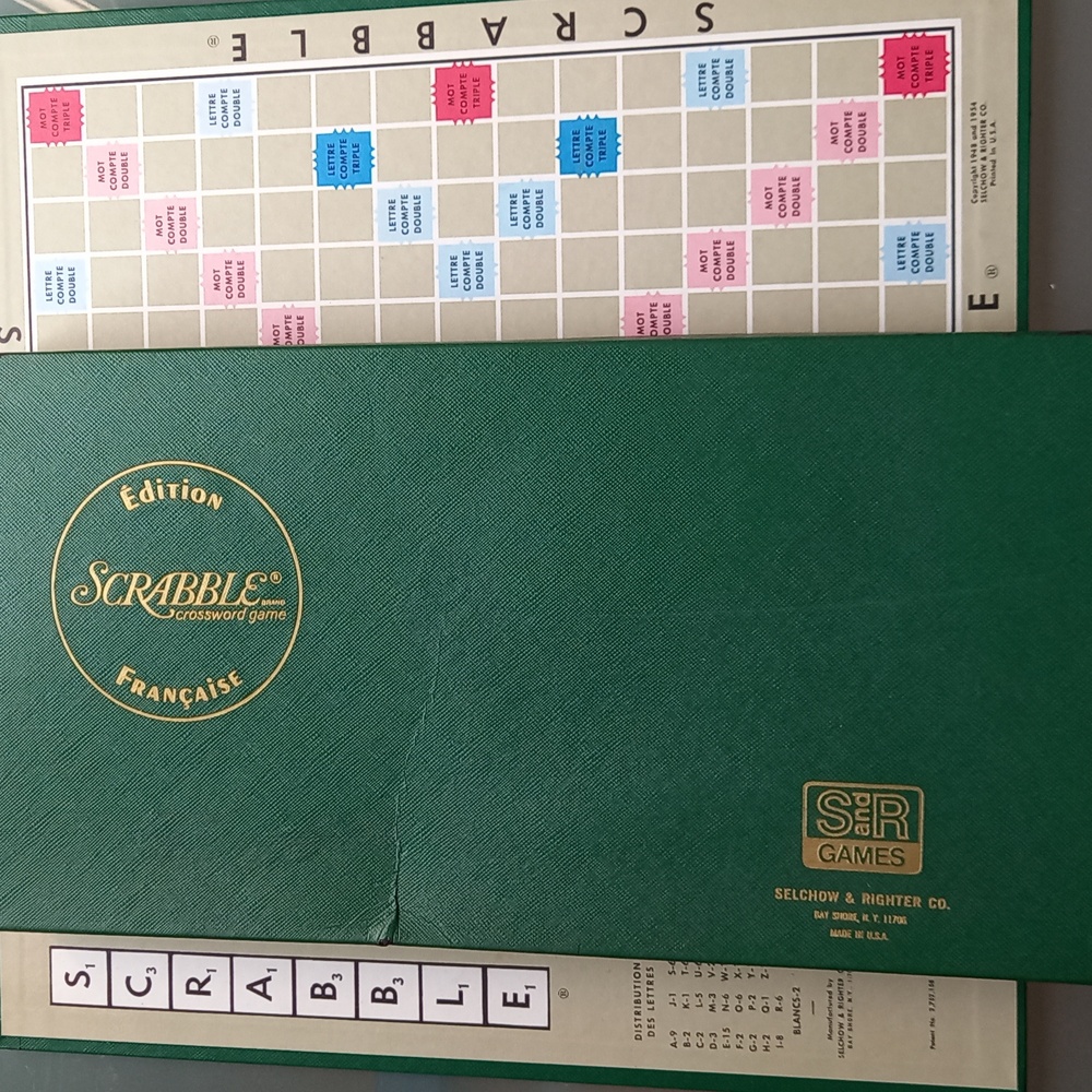Vintage Scrabble Board game French Edition